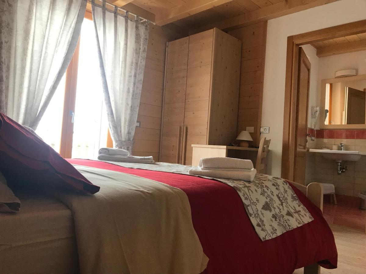 Locanda "Al Terrazzo" Erbezzo Bagian luar foto
