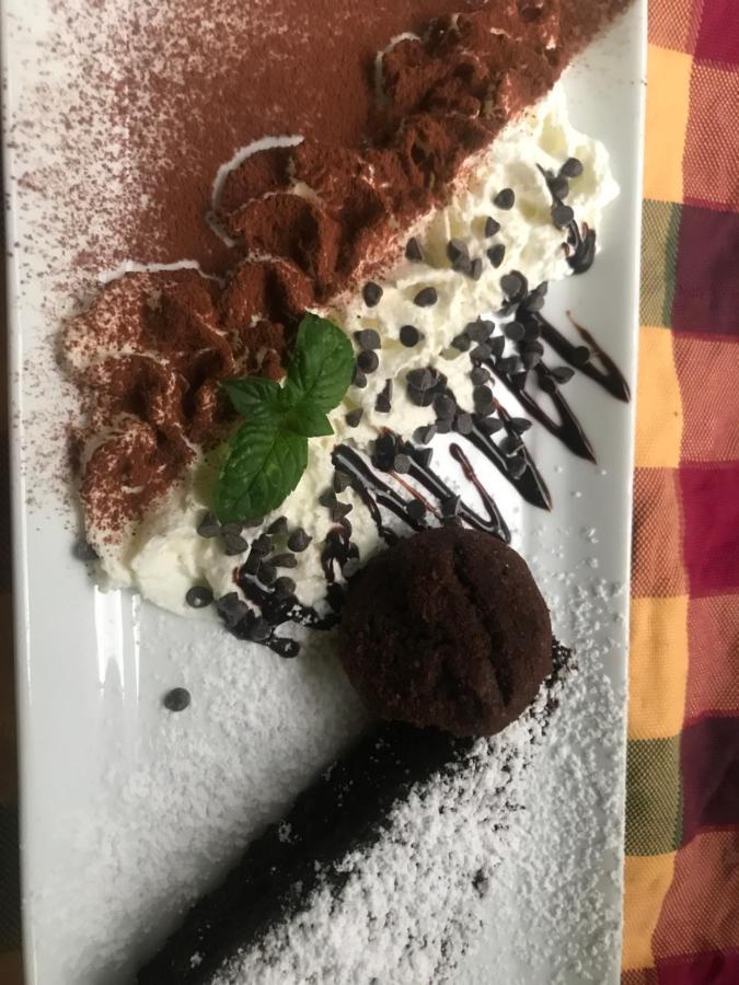 Locanda "Al Terrazzo" Erbezzo Bagian luar foto