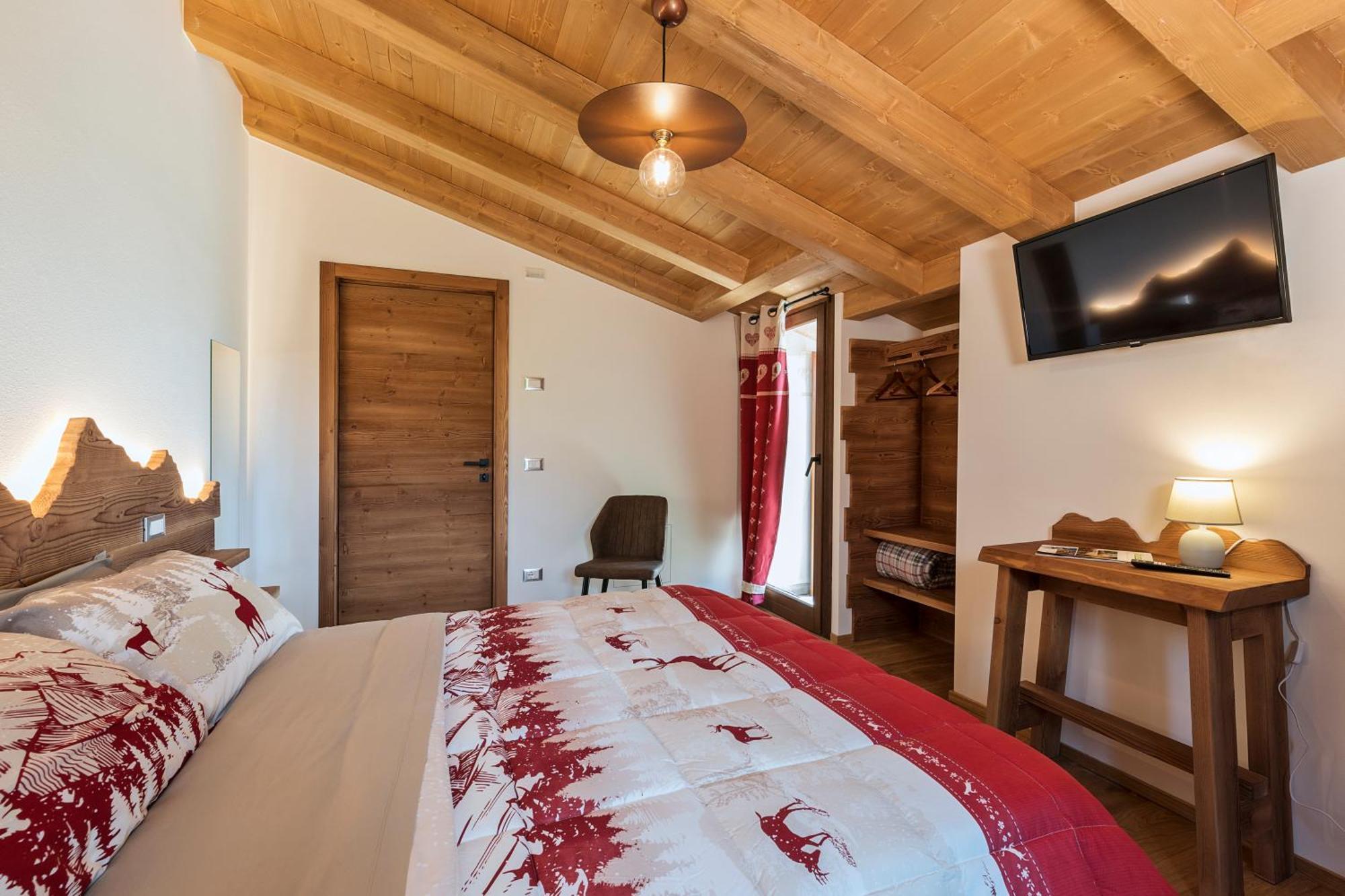 Locanda "Al Terrazzo" Erbezzo Bagian luar foto