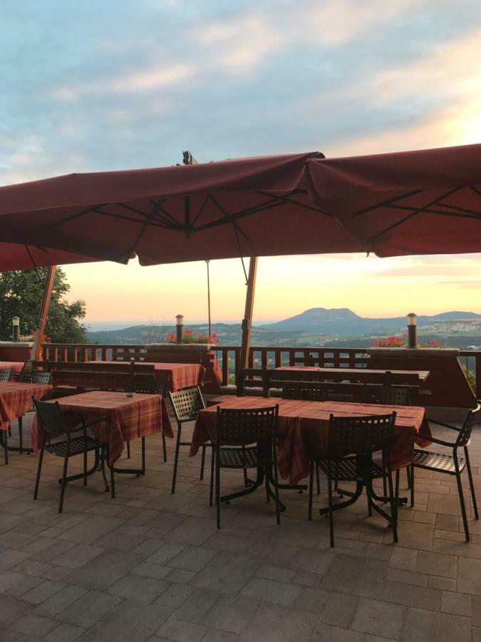 Locanda "Al Terrazzo" Erbezzo Bagian luar foto